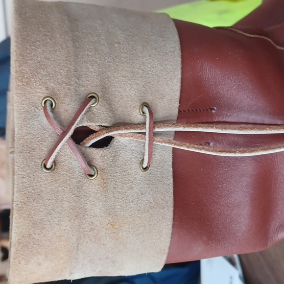 Beautiful brown leather fold-over boots. Leather tie Size 8, lots of life left - Picture 3 of 7